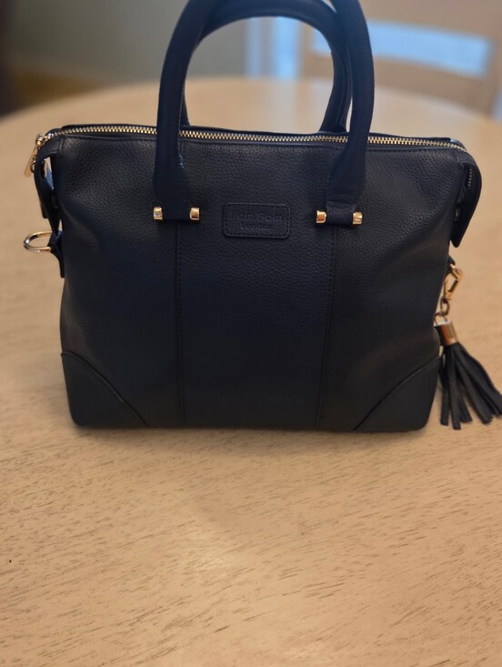 Pom Pom London Handbags - EUC Pom Pom London Greenwich Tote In Moonlight Blue